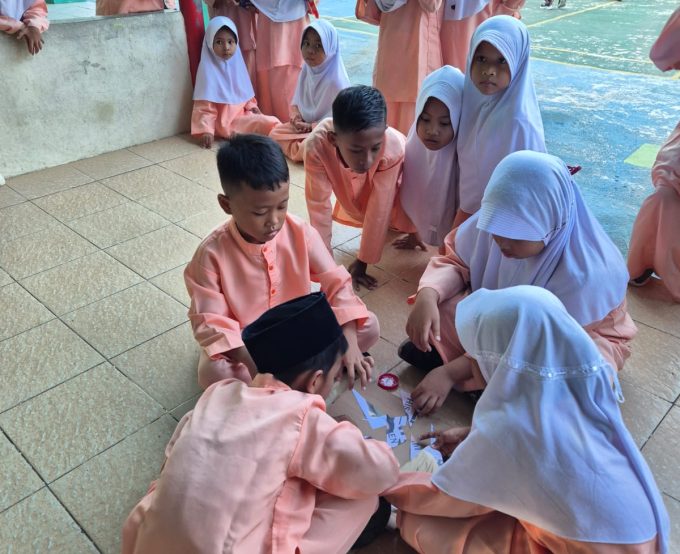 Class meeting day 1, SDS AL-AZHAR 1 BATAM